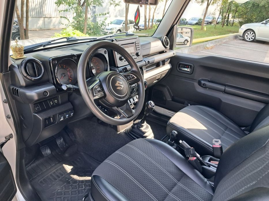 Suzuki Jimny, Autoturism, 4x4, Blocanți.