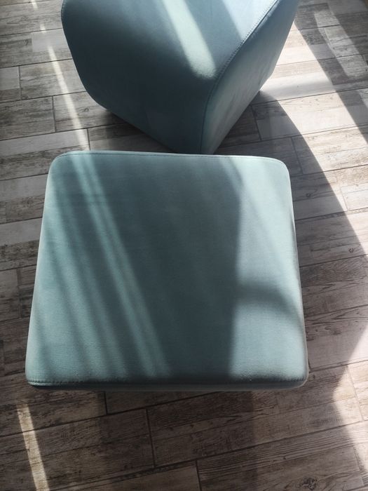 Табуретки цвят тюркоаз