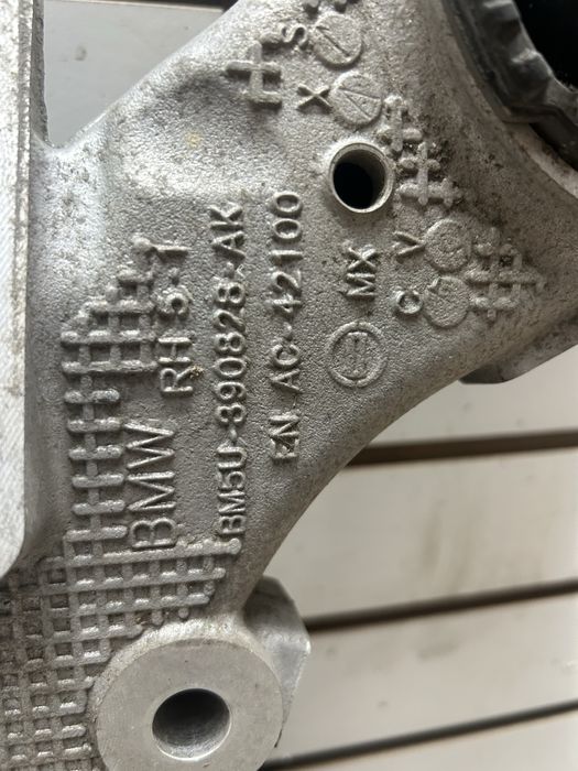 Punte spate bmw X5 G05 X6 G06 X7 G07