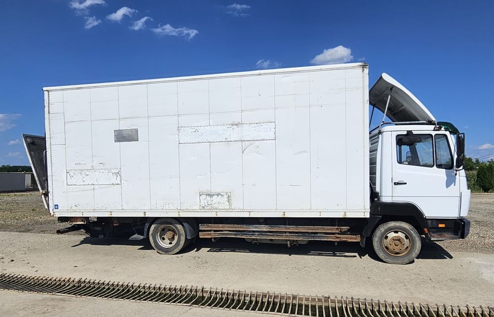 Mercedes Benz 814