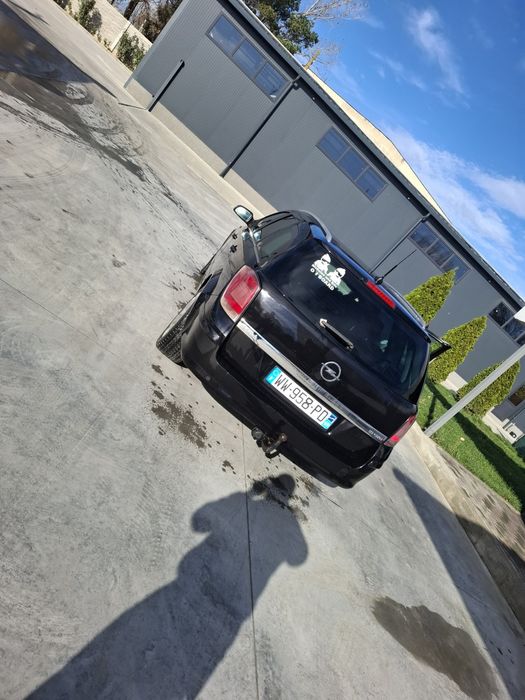 Vând Opel astra h