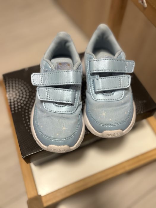 Маратонки Adidas Пепеляшка 24 номер