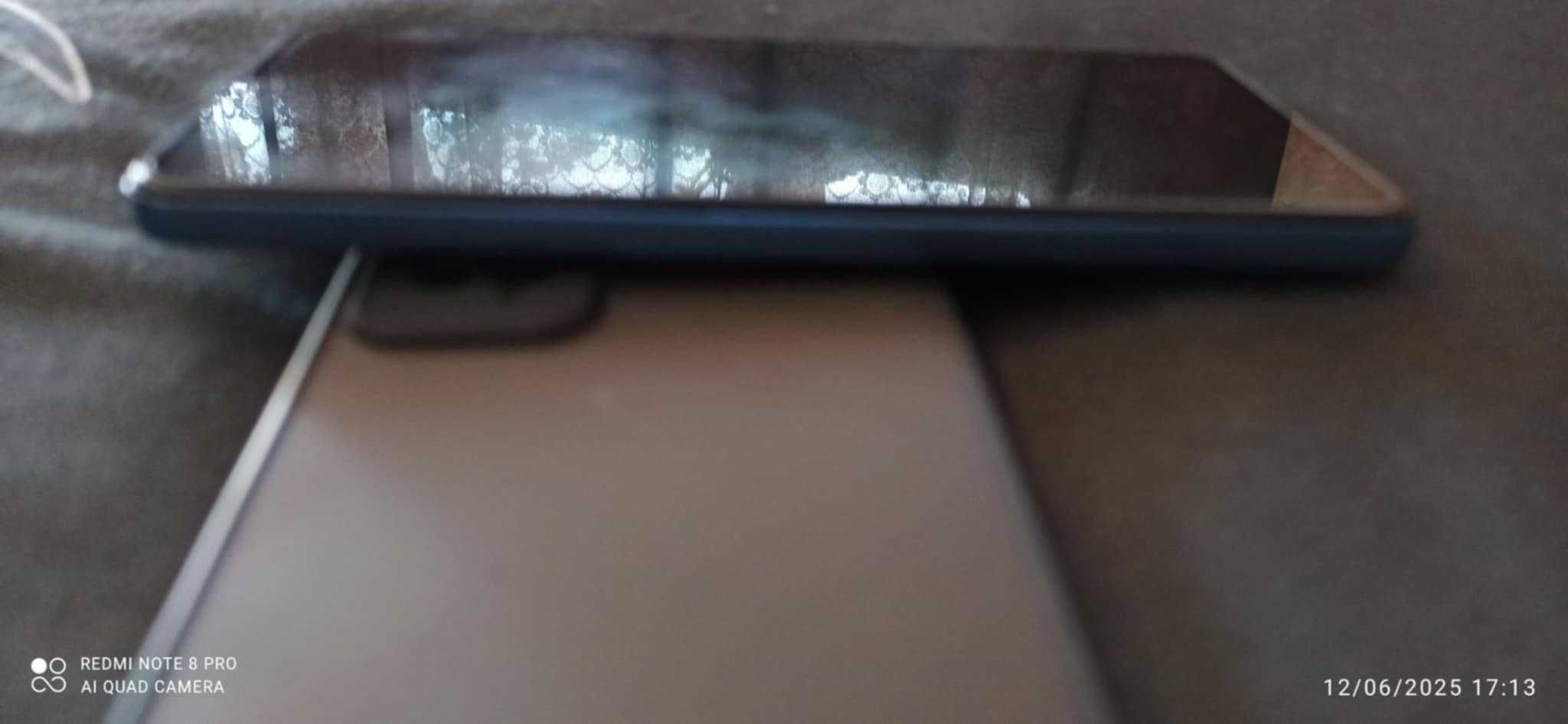 Продавам Redmi note 11pro 5g