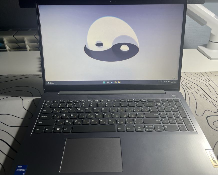 Ноутбук Lenovo в полном комлекте