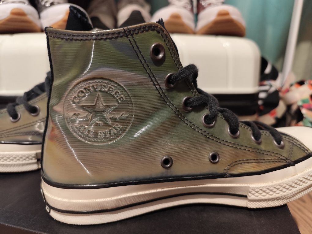 Кецове хамелеон Converse
