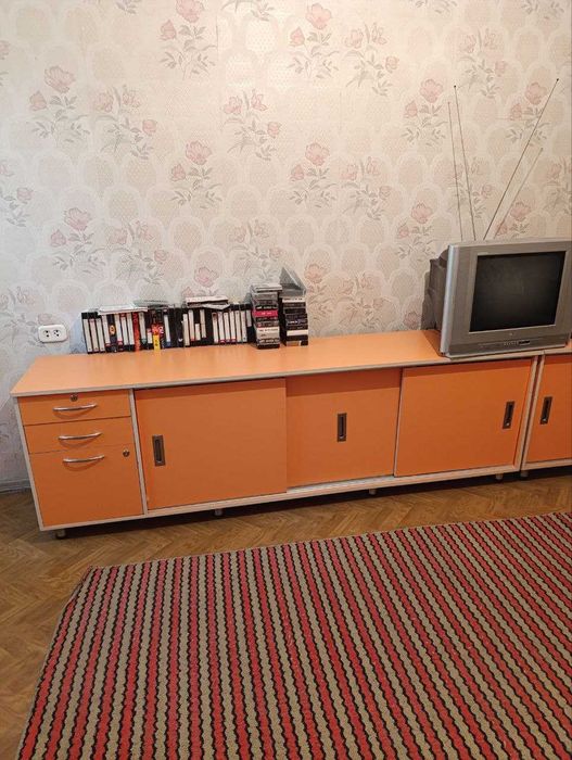 Комплект из 3 тумбочек. ( шкаф-купе)