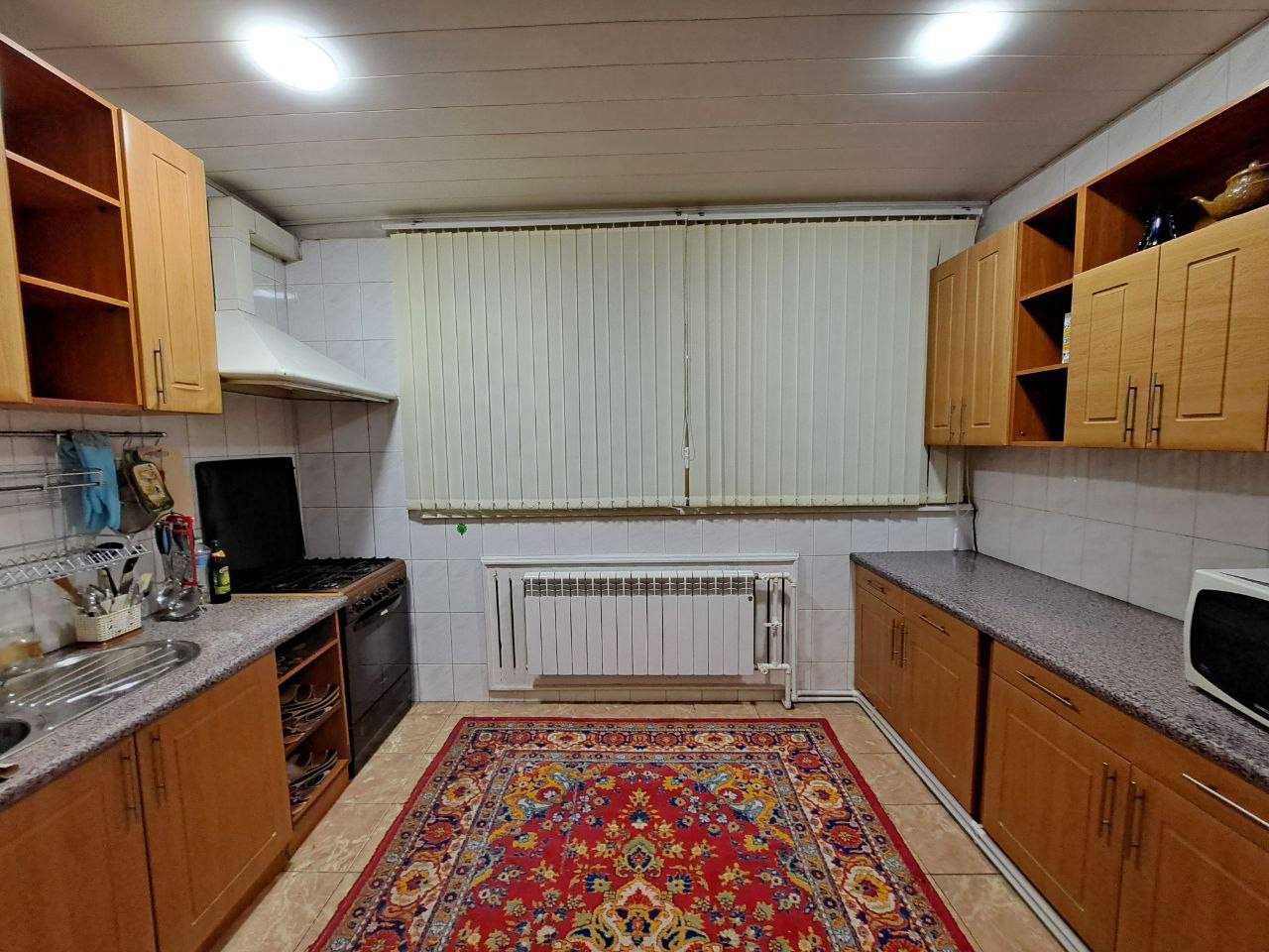 Госпитальный кафе Анор банковский дом 4-комн 4/9 165 м² ремонт меб/тех