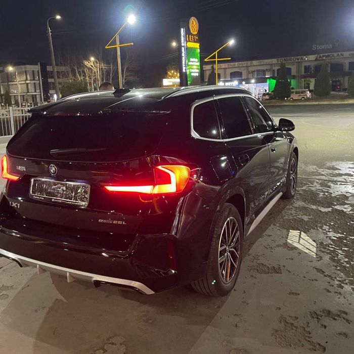 BMW ix1 25L 2024 йид