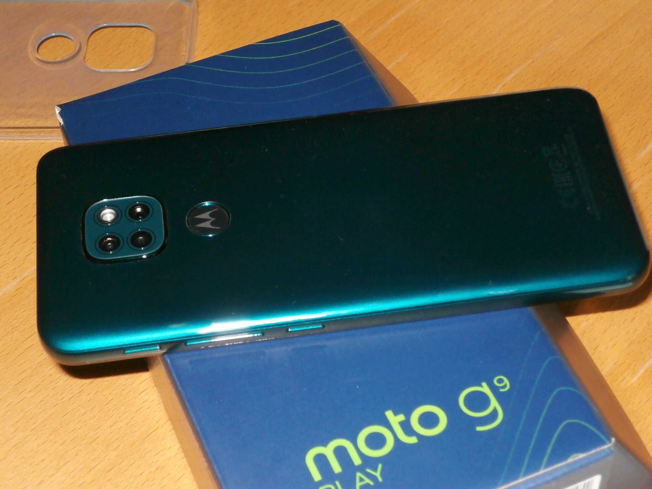 Telefon dual sim MOTOROLA Moto G9 Play 64 GB in cutie