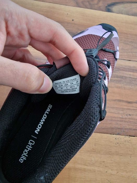 Salomon Обувки за планинско бягане XA Pro 3D V9, 40 EU