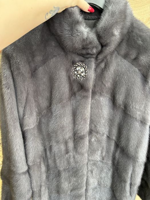 Продам норковую шубу