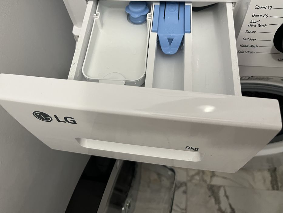 Mașină de spalat LG 9KG utilizată 1 an garantie + factura Emag