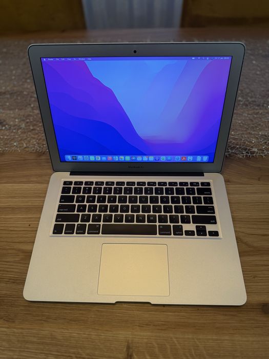 Macbook air 2017 i5 128ssd
