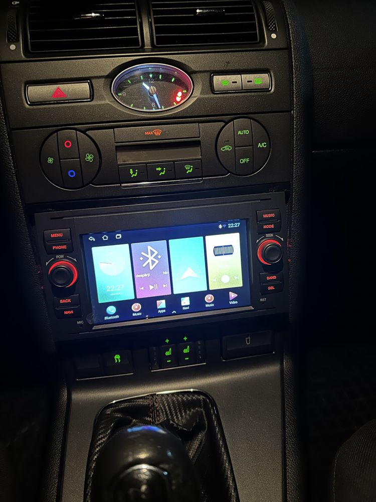 Navigatie touchscreen android dedicata Ford