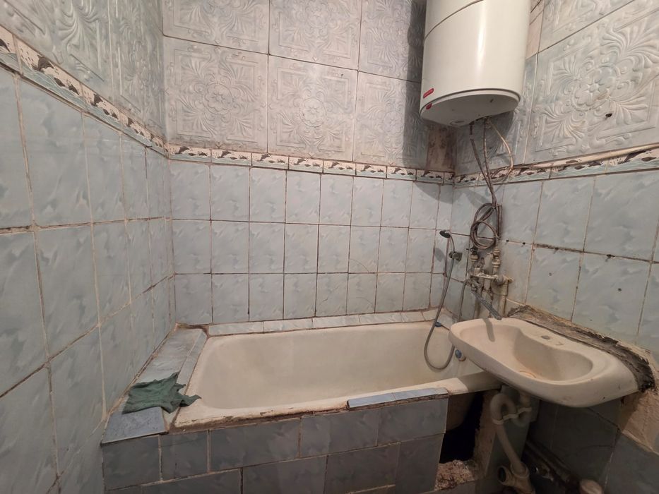 2-комн., 10 мкр., 1 этаж