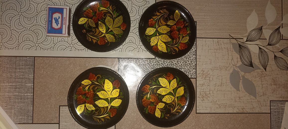 Продаю розетки Хохлома