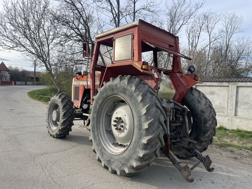 Tractor Massey Ferguson