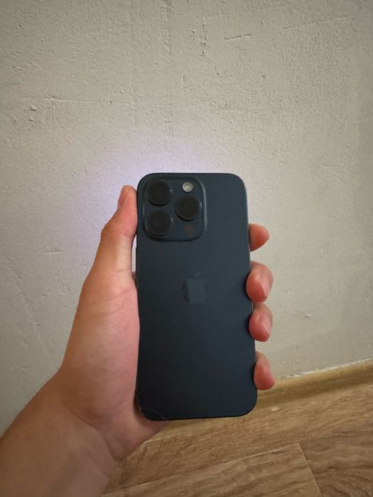 Iphone 15pro……….