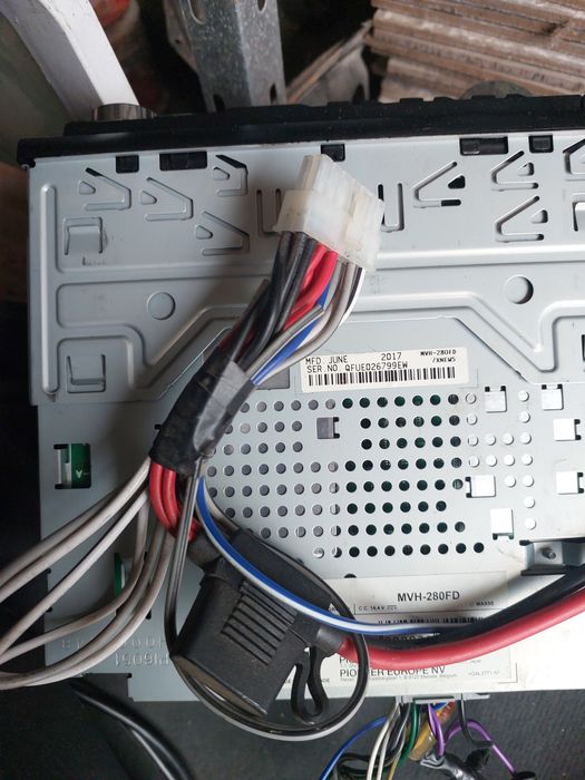 Субуфер Alpine, Плеър Pioneer  и USB 32 gb.