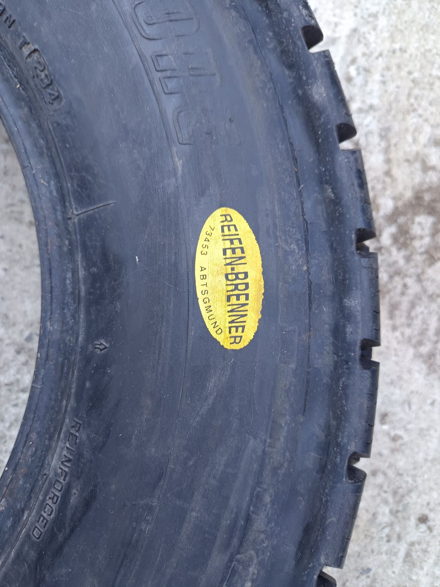 205 .R 16.104S BRIDGESTONE