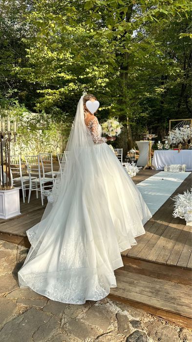 Rochie de mireasă cu trenă Vladyan