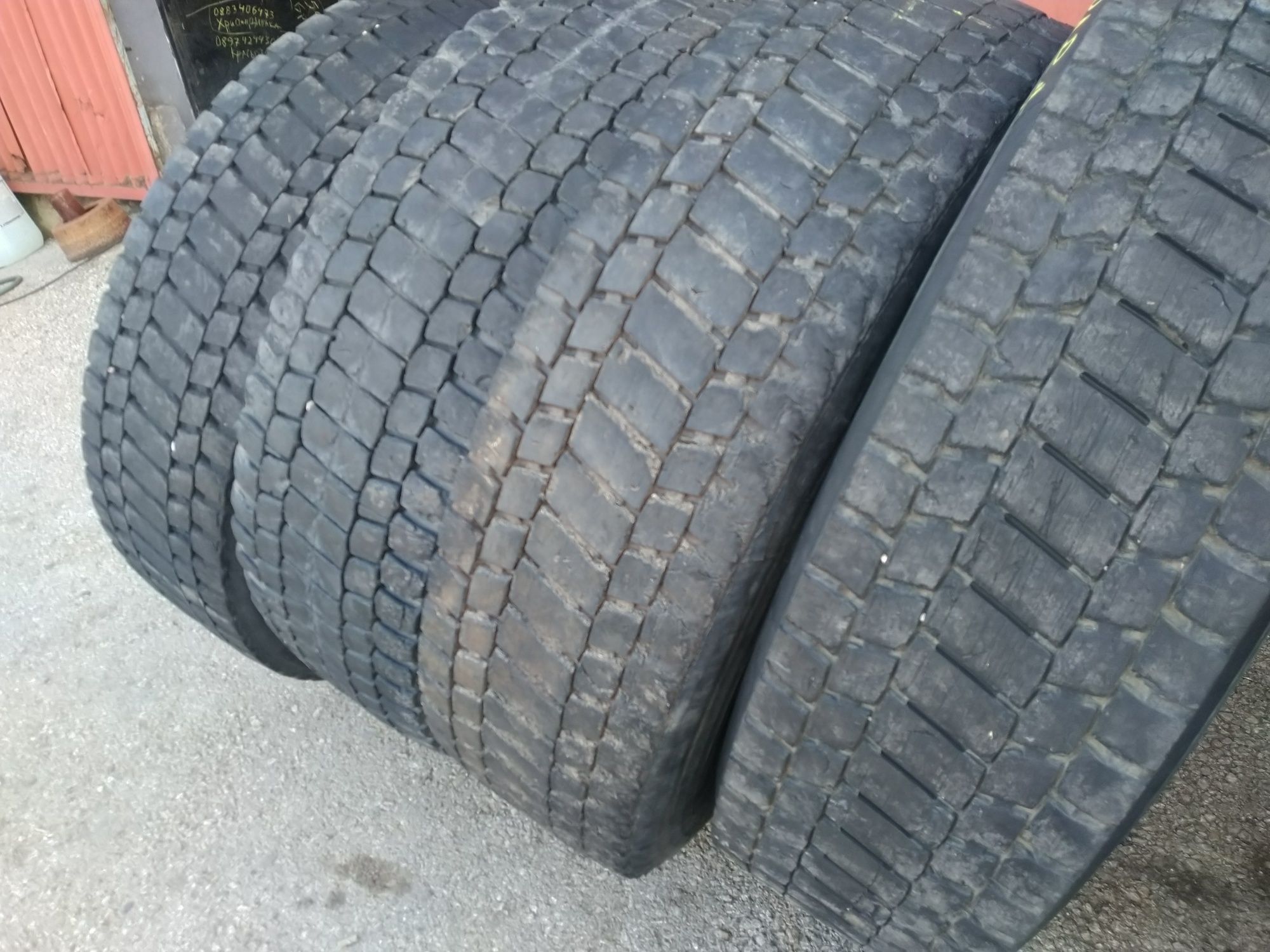 Гуми 315/80 R 22.5  70 лв. за бр.