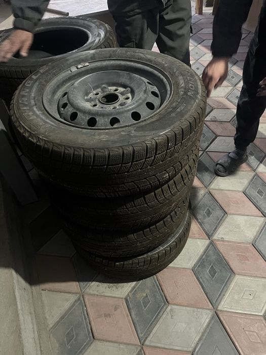 Зимние шины с дисками