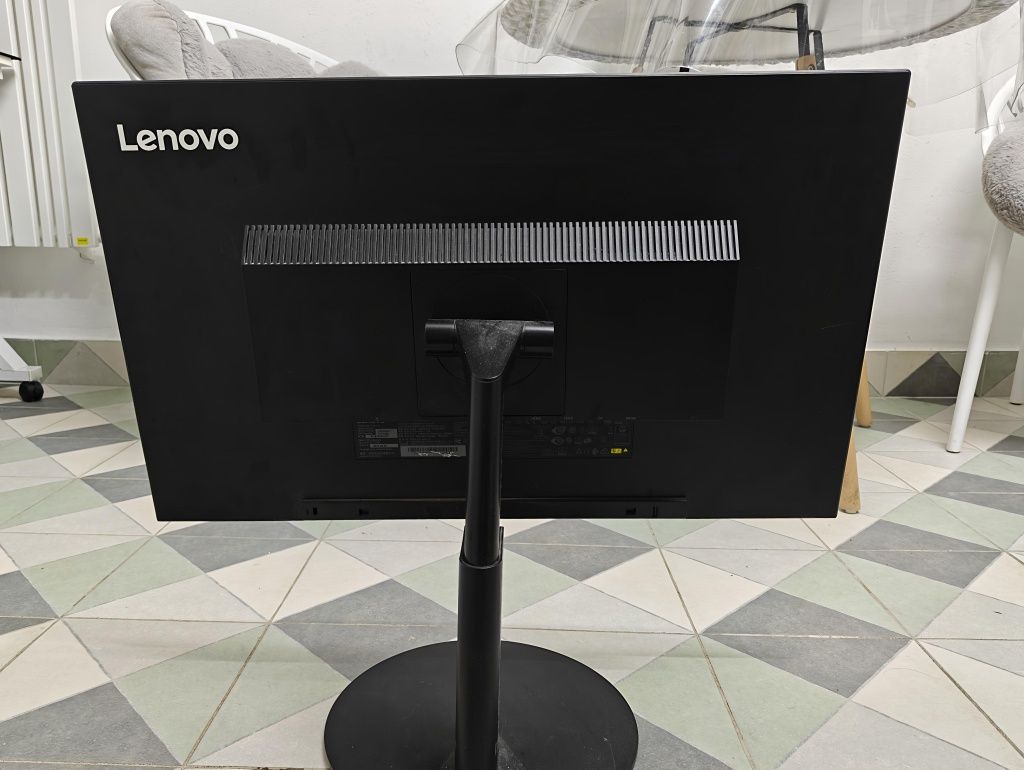 Продаётся монитор 4K Lenovo ThinkVision P27u-10 (27")