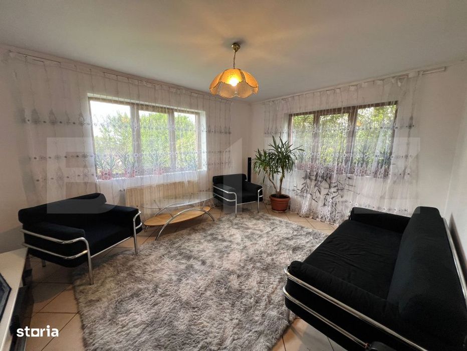Casa de vanzare, cu 3 camere, 100 mp, zona Odoreului