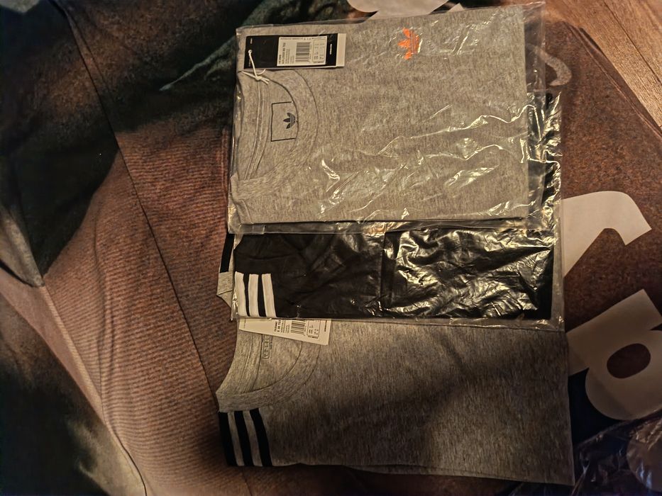 Tricouri Adidas mărimea S Bărbați