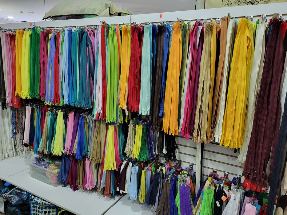 Ликвидация тканей и швейной фурнитуры, скидки до 70%