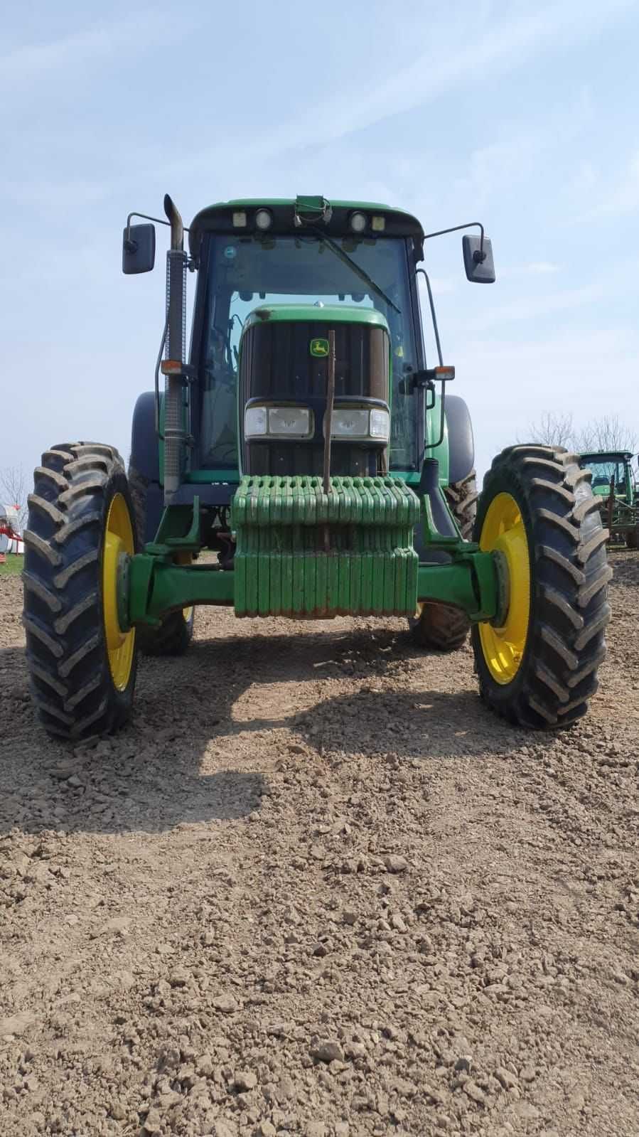 Vindem roti inguste si duble inguste pentru John Deere