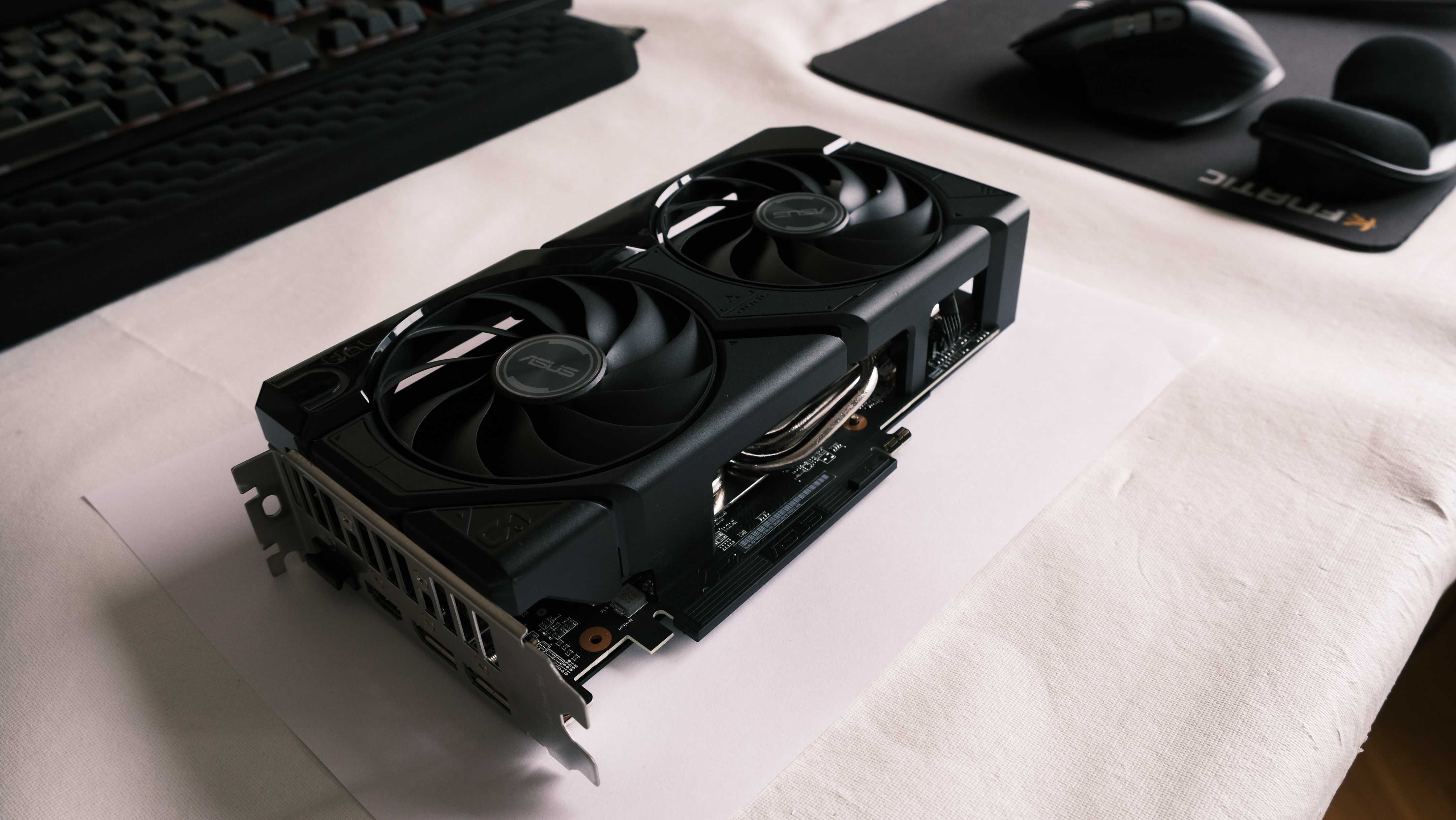 графична карта ASUS - AMD RX 7600XT DUAL OC 16GB GDDR6 128bit