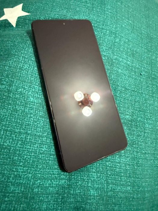 ASUS ROG Phone 8 Pro • 16GB RAM • 512GB • Aspect 10/10