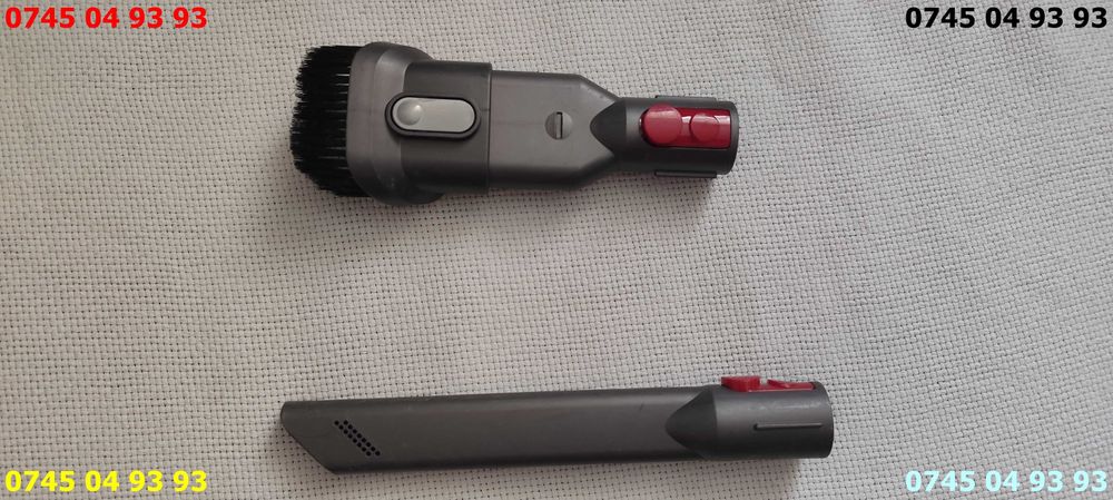 accesorii aspirator dyson V8 pret pe ambele