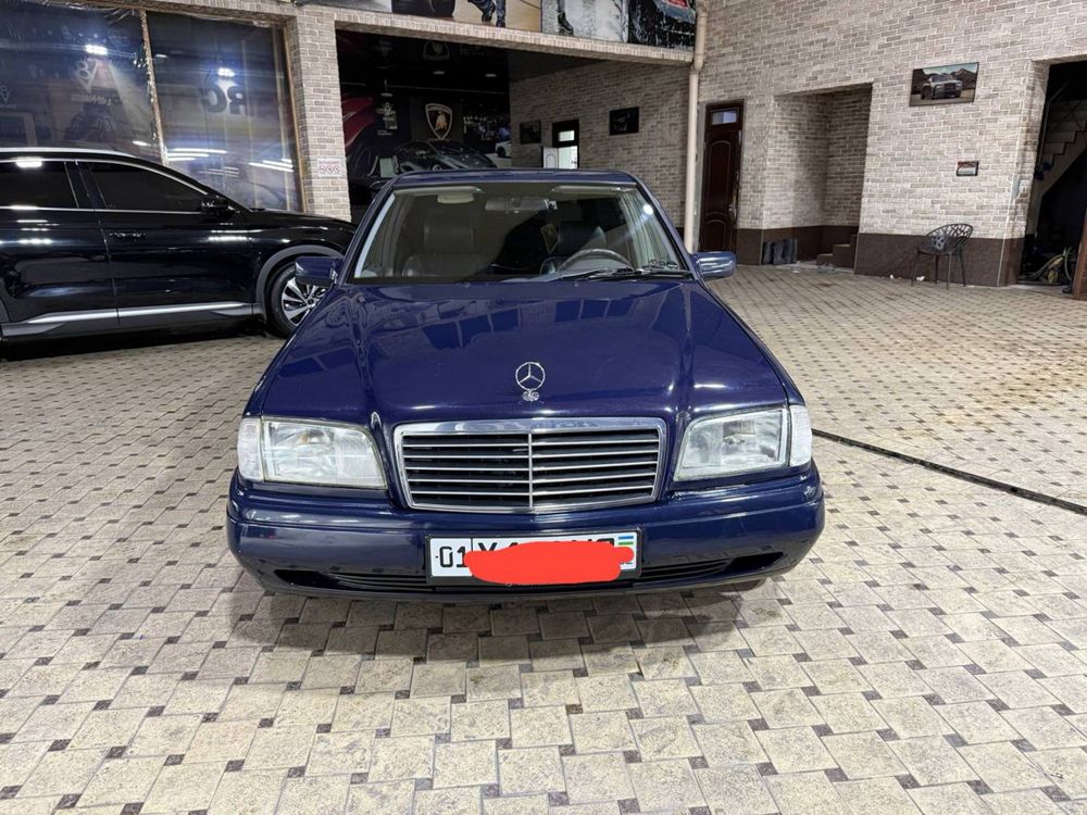 Mercedes benz w202