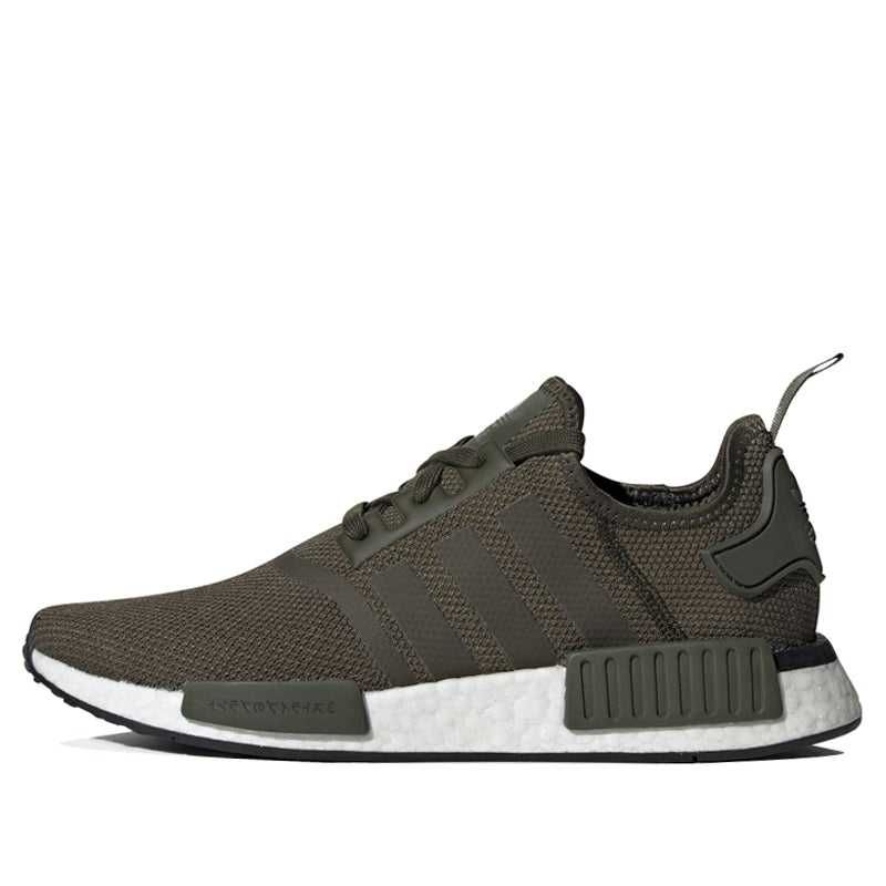 Оригинални маратонки * ADIDAS NMD -R1 * ЕU40 2/3