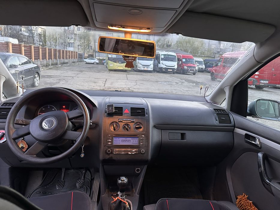 Volkswagen Touran 2004 1.9 TDI 7 locuri