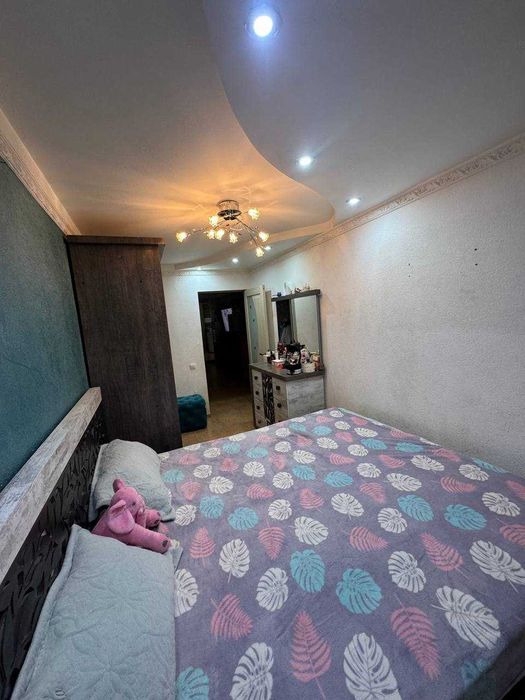 Чиланзар-4. Кирпичный дом. 2\4\4. Евро, метро Мирзо Улугбек. TL