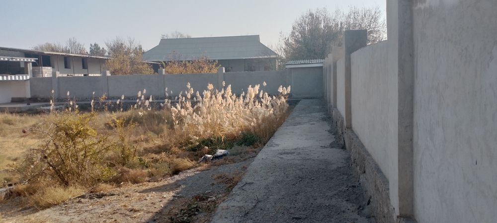 Участка сотилади