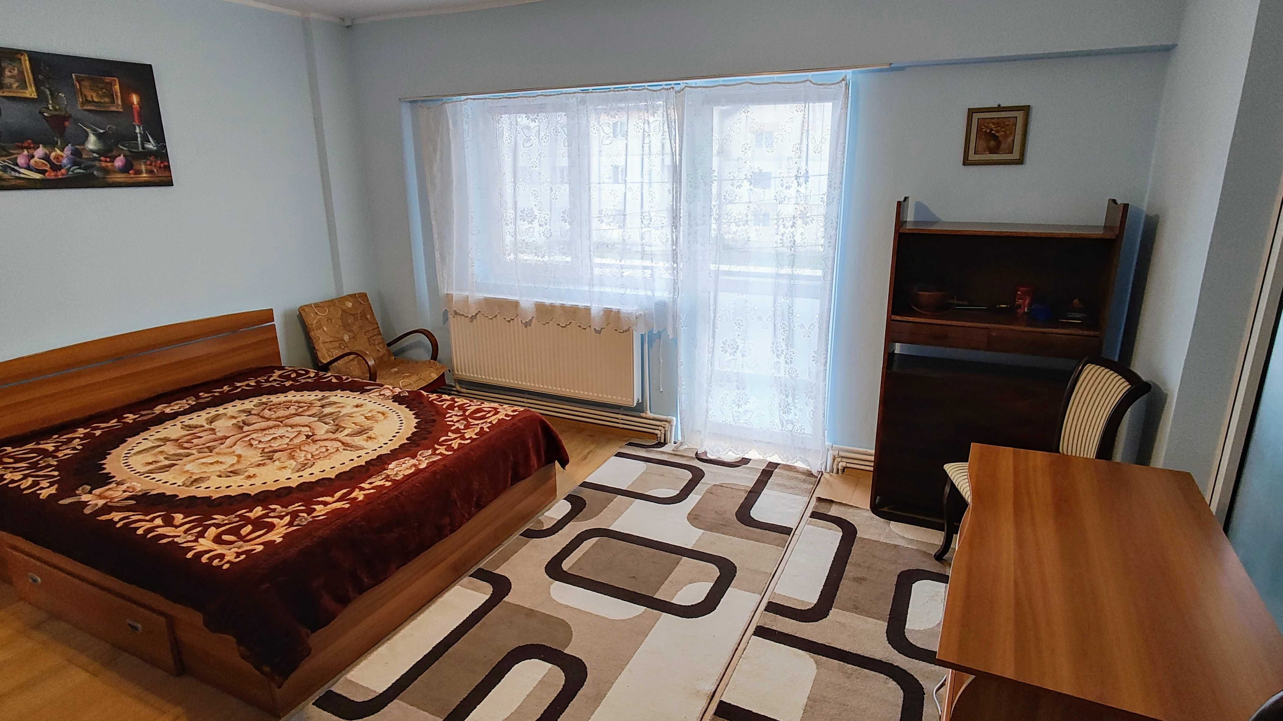 apartamente de vanzare husi