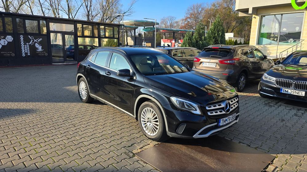 Mercedes-Benz GLA Mercedes GLA 180