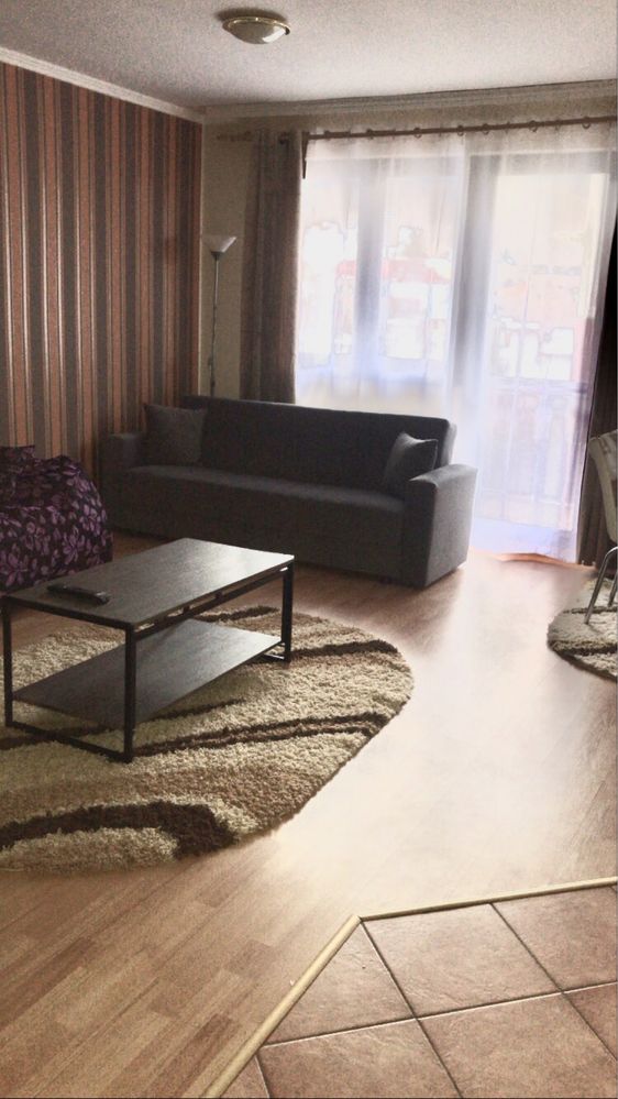 Inchiriez pe termen lung apartament in Orasul Sinaia