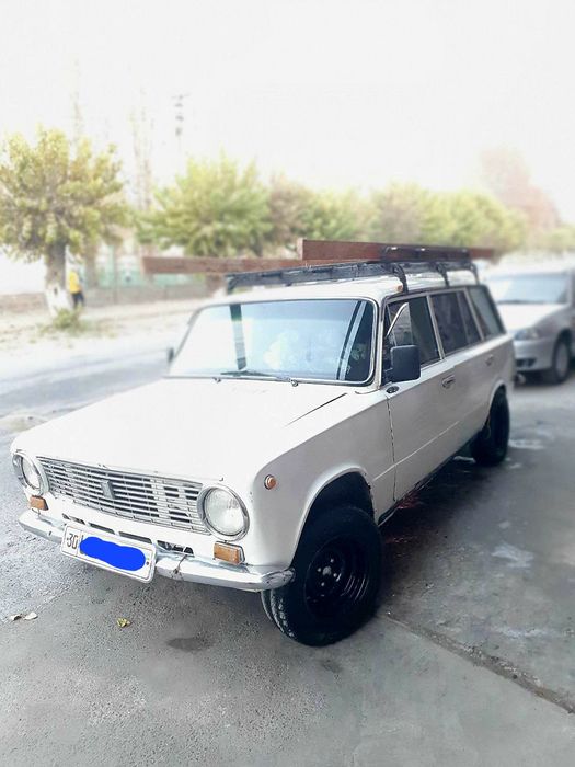 Vaz 2102 srochna sotiladi