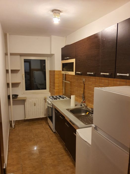 Inchiriez garsonieră Tei zona Facultate Constructii