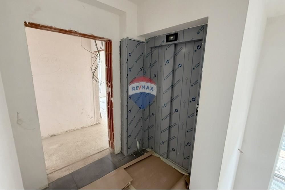 Тристаен апартамент, кв. Бриз, гр. Варна Д.К 4192