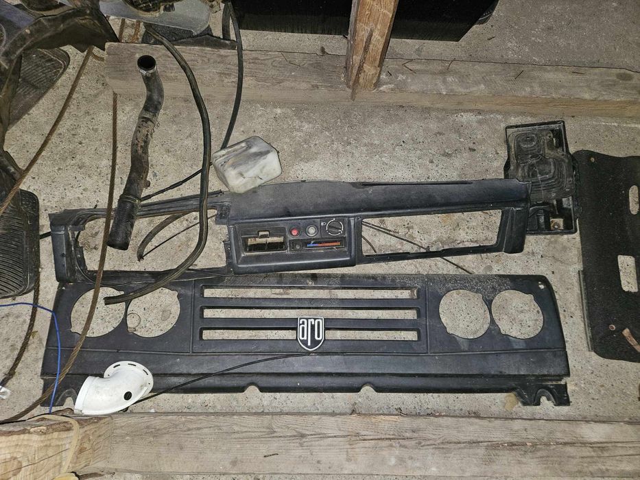 Cabină ARO 320 fără rugină