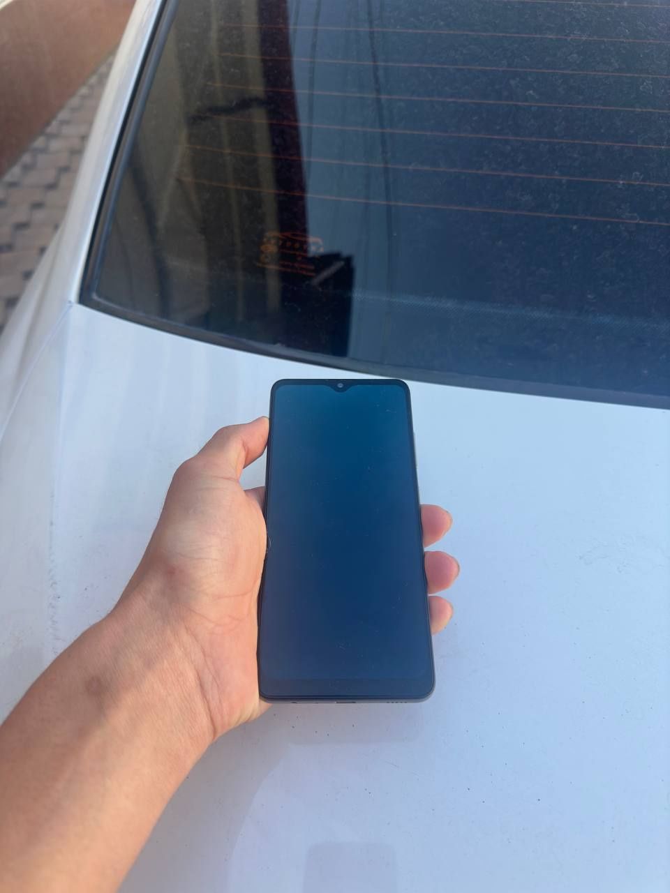 Arzon telifon Samsung  gallay A32  64 gb doimiy 4 gb tezkor xotirali.