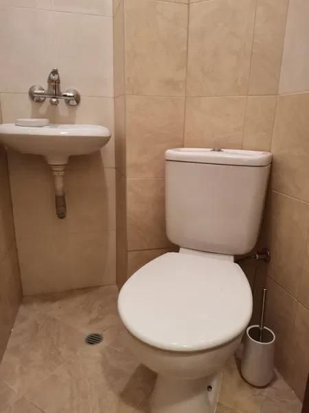 Дава се под наем Тристаен апартамент в Пловдив, Център - 91 кв.м за 500 € - Снимка #7