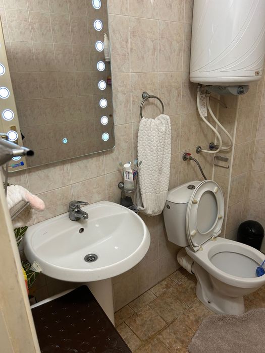 Продава се Тристаен апартамент в Пловдив, Централна гара - 92 кв.м за 3272 €/кв.м - Снимка #2